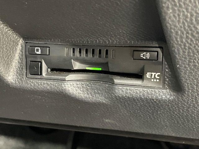 【ETC】高速道路の料金所をストレスなく通過！話題のスポットやサービスエリアに多い「スマートIC」利用時は必須のアイテムです。当店でセットアップを実施、ご納車当日からすぐにご利用いただけます！