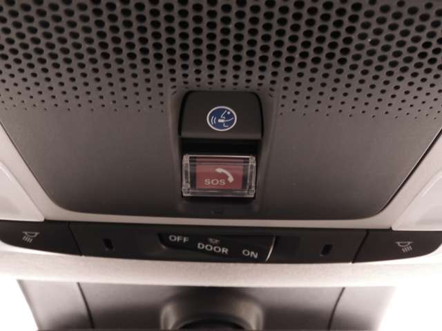 ◆新世代コネクテッド技術「Honda CONNECT」搭載。緊急時にオペレーターのサポートを受けることも可能です。