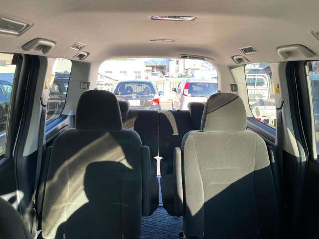 大切にお使いいただいてたお車なので内装もとても綺麗に保たれております☆
