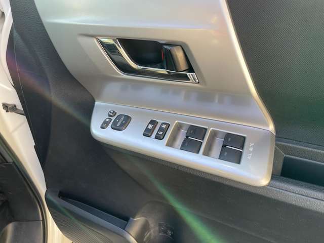 全席オートパワーウィンドウ♪