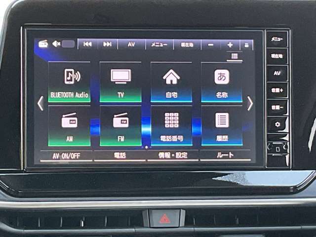 9インチワイドディスプレイナビゲーションシステム、Apple CarPlayワイヤレス接続に対応、HDMI/USB接続、Bluetooth機器にも対応。