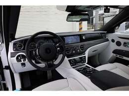 ロールスロイス、ゴースト。Novitec社コンプリートカーです。