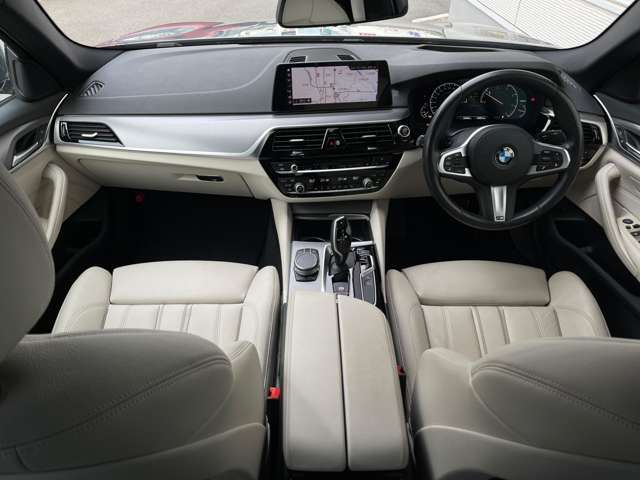 BMW、メルセデス、アウディといったドイツのプレミアムブランドをはじめとした、各種輸入車ブランドを同時に比較することができます。