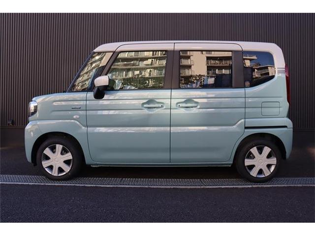 当店では届出済未使用車をメインで扱っております！その他新車、中古車、中古車、普通車等も取り扱うことも出来ますので、お気軽にご相談ください♪