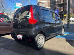 ☆禁煙車☆車検R8/1☆ナビ☆地デジ☆CD☆Bluetooth☆ドラレコ☆ETC☆緊急ブレーキ☆横滑り☆キーレスキー☆フロアマット☆ドアバイザー