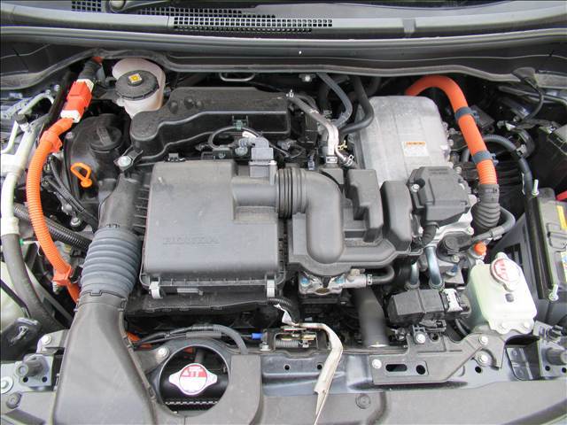 弊社は車検のコバックも提携しており、月々の車検台数300台の実績もありますので、納車後のアフターケアーもご安心ください。