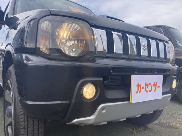 フォグランプ装備で霧の日や暗い夜道の運転も安心です！