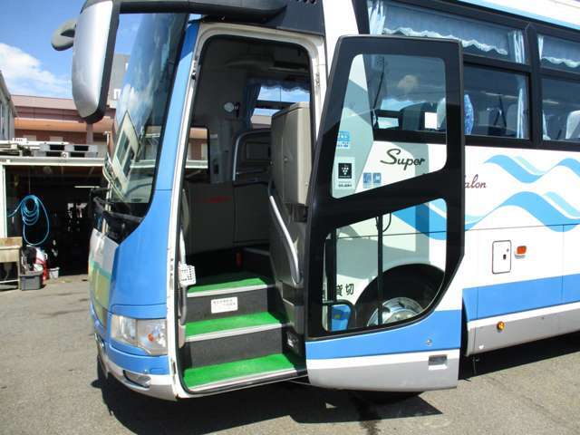 乗り口ドア