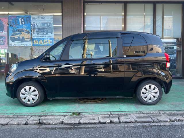 車輌の詳細や気になる点等はお気軽にお問い合わせ下さい♪電話番号は無料通話の『0078-6002-904921』におかけ下さい☆