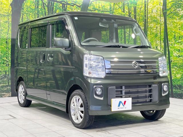 大好評のボディコーティング「弾スプラッシュコート」もご納車までに施工可能。通常のガラスコートと異なる、耐久年数6年の無機質ガラスコーティングが、ボディをキレイな状態に保ってくれます。