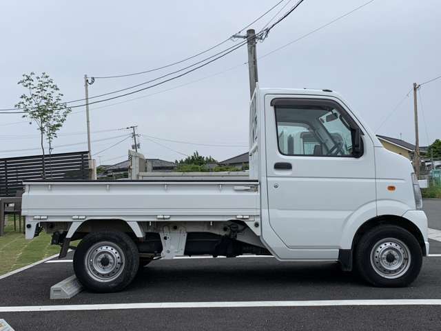 【成約特典！】お車を納車する前にオイルやバッテリー等の消耗品は新品にしてお渡しします。。