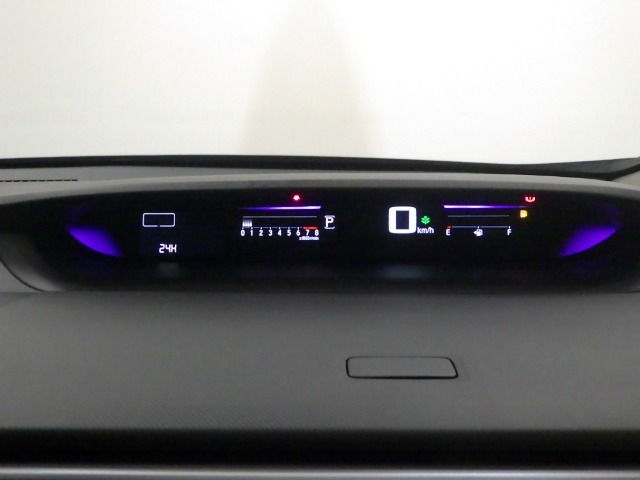 メーターも見易いレイアウトなので安心ドライブをサポートします☆