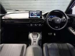 【室内】シートや内装各部への徹底した清掃を実施。