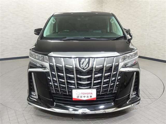 ワイド＆ローのスタイルで走行安定性もばっちりです。運転しやすくロングドライブも安心です。