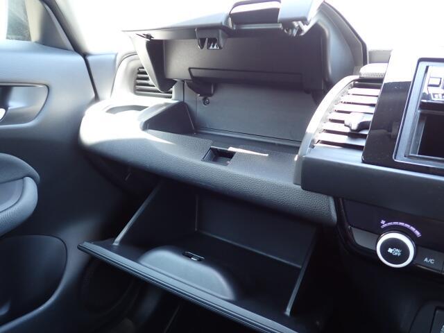 ちょっとした小物入れに便利ですね♪