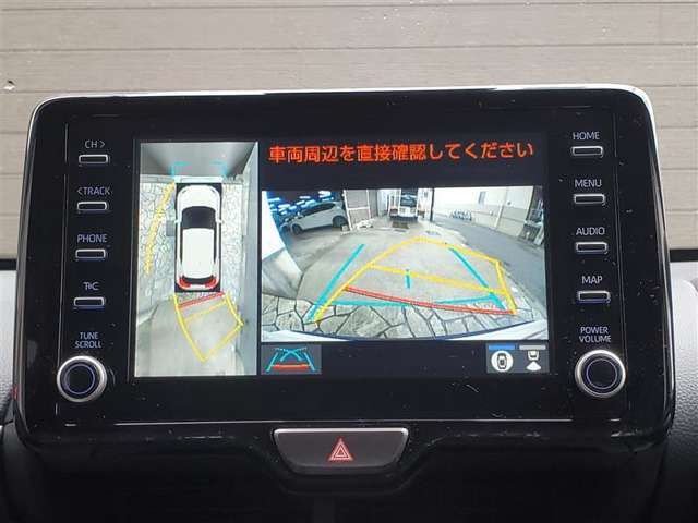 パノラミックビュ-モニタ-が付いているので、運転席から確認しにくい車両周辺の状況を把握出来ます。