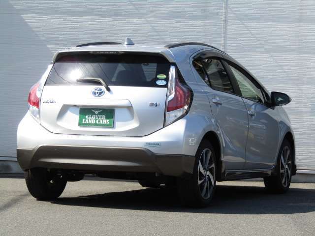 【初めてご購入の方】当社ホームページ「クローバーランドカーズ」で検索！☆簡単審査！全車両ローン仮審査機能付き　☆ご来店予約　☆新着車両　☆ご購入の流れ　など情報満載です。LINEでのお問合せもOK