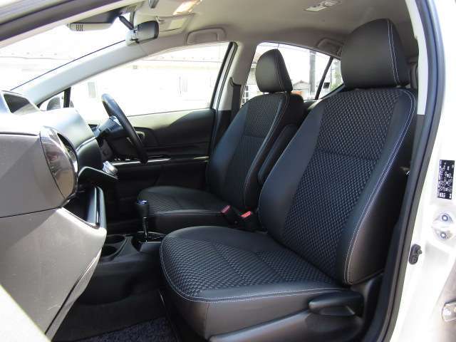 【座席も当然、綺麗・清潔！】内装の綺麗なお車は気持ちが良いですしコンディションのよい車が多いです。　 　　※メールやLINEでのお問合せも可能ですのでお気軽にお問い合わせください。