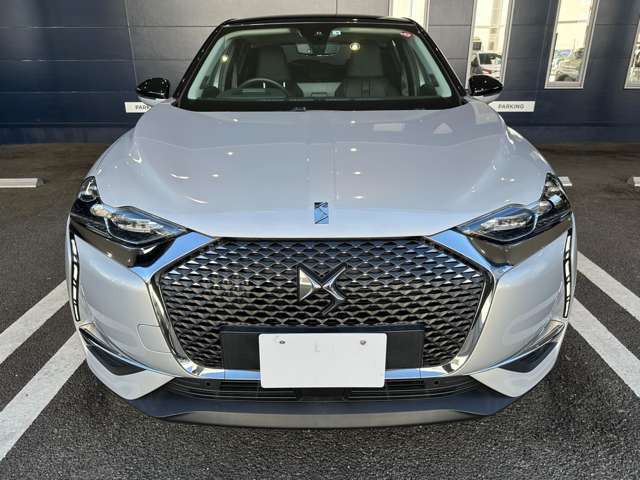 お忙しく実車確認できないお客様にも安心してご購入頂けるクオリティを目指しております。全国のディーラーで保証が受けられます。