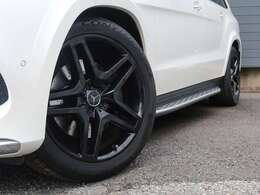 【純正21インチブラックアルミホイール】