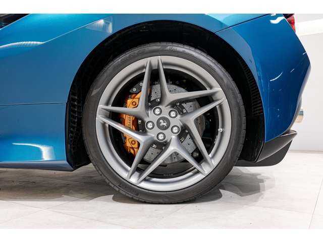 Ferrari フェラーリ 「Private View」オーナー向けCD CG選集 フェラーリ1 1962-1988 - 株式会社二玄社