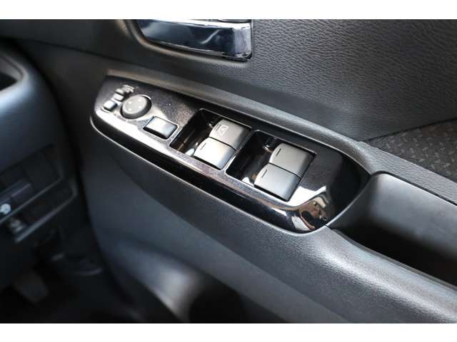 一見の価値ありの車両です！是非お客様の目でご確認をお願いいたします！お電話でのお問い合わせも大歓迎です。お支払い相談もお気軽に！