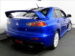 お手軽に乗れる低価格カーをお探しなら、当店にお任せください！走る、曲がる、止まる、全てに質の高い走りをCOLOR’Sのお車で体感してください。