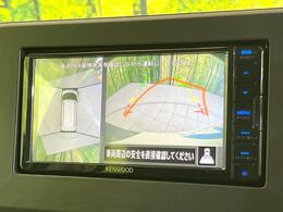 【マルチアラウンドモニター】専用のカメラにより、上から見下ろしたような視点で360度クルマの周囲を確認することができます☆死角部分も確認しやすく、狭い場所での切り返しや駐車もスムーズに行えます。