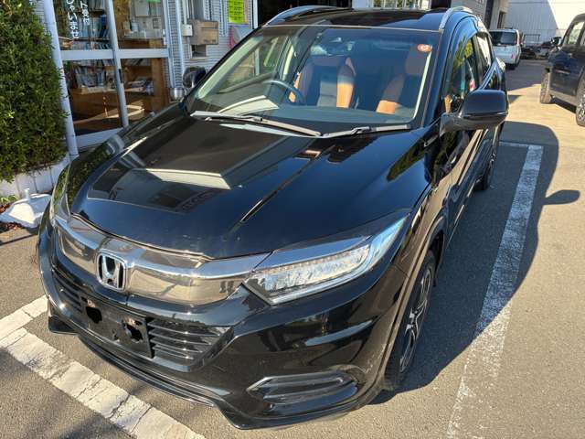 この度は、当社のお車をご覧頂き誠にありがとうございます。お車の状態や、装備の詳細はご連絡ください。担当者がご案内させていただきます