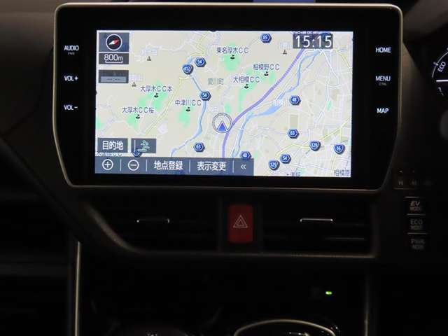 トヨタ純正ナビ装備！地図描写は文字も道もクリアで見やすく、滑らかに表示します。これさえあればもう道に迷わないですみますね♪フルセグで地上波デジタル放送TVもバッチリ綺麗に見れちゃいます♪