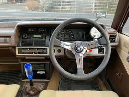 新品ナルディクラシックをインストールしました☆