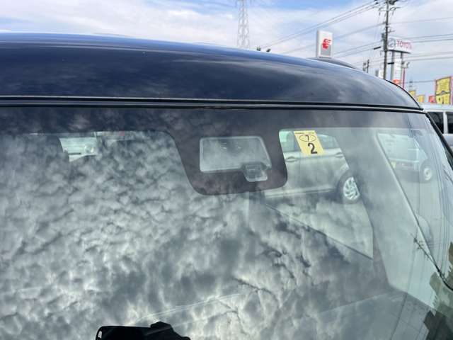 ブレーキサポートなどの安心装備も揃っています☆