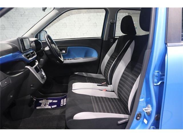 体格に合わせてシートの位置をきめ細かく調節できるので、いつでも最適な運転姿勢をキープ。操作も軽く、ラクラクです