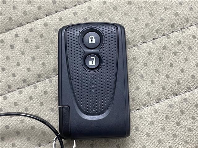 【スマートキー（エンジンスタートストップスイッチ）】スマートキー（電子キー）を持っていれば、スイッチを押すだけでエンジンをかけることができます！