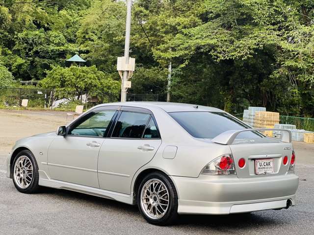 ☆現車確認をオススメいたします。商品は中古車ですので。年数相応の小傷等があります