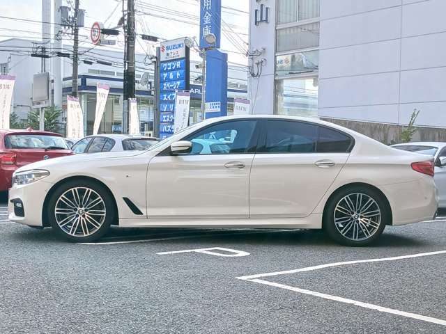 全車安心保証付き販売です。保証修理は全国対応ですので遠方のお客様も安心してお買い求め頂けます。延長保証などもご用意しておりますのでお気軽にご相談下さい