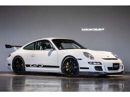 正規D車　2007　997.1GT3　6MT　キャララホワイト　レーシングの純血種911GT3　その走る姿は、見る者の心を焦がし、操る者の心を鷲掴みにする。GT3を駆り出し、流れる景色とともに退屈な日常を置き去りにしませんか