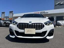 前から見たら迫力ありますね