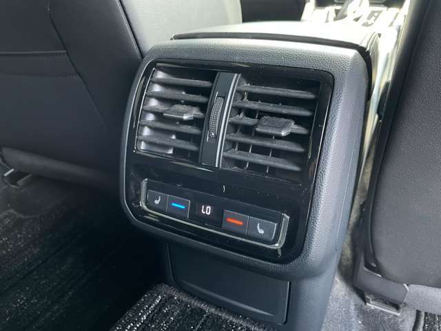 メンテナンスパックはご購入時だけのお得な点検・整備パック(有償)。点検コースと車検コースがございます。詳しくは店舗コーディネーターまでお問い合わせ下さい。
