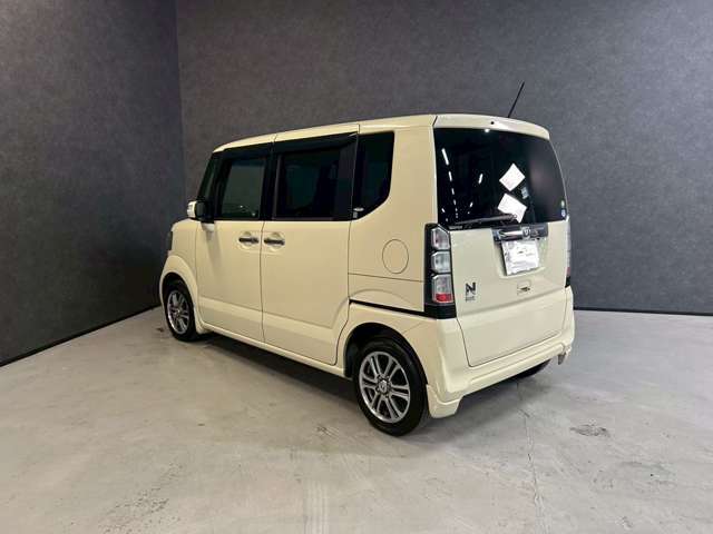 ここまで閲覧頂きありがとうございます♪当店は、滋賀県甲賀市の田舎町で車関連のトータルサービスをしております！お買い得な車両を常時40台以上展示しております♪