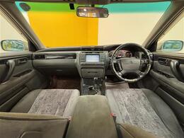 【　前席全体　】全方位で視界が広く、高い目線で運転しやすいです♪