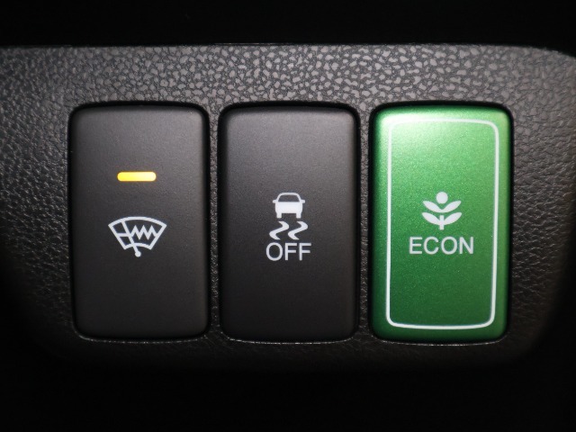 ECONスイッチの効果とあなたの運転で、クルマと力をあわせ「燃費向上＝ガソリン代の節約＝CO2 削減」のチャレンジをお楽しみください