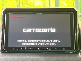 【9型ナビゲーション】目的地までしっかり案内してくれる使いやすいナビ。Bluetooth接続すればお持ちのスマホやMP3プレイヤーの音楽を再生可能！毎日の運転がさらに楽しくなります！！