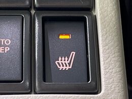 【シートヒーター】寒い日に重宝するシートヒーター！エアコンより早く温まってくれるので寒がりの人も安心ですね♪エアコンの温風は乾燥するから苦手、という方にもをおすすめです。