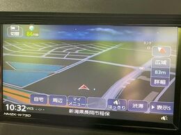 【ナビゲーション】目的地までしっかり案内してくれる使いやすいナビ。Bluetooth接続すればお持ちのスマホやMP3プレイヤーの音楽を再生可能！毎日の運転がさらに楽しくなります！！