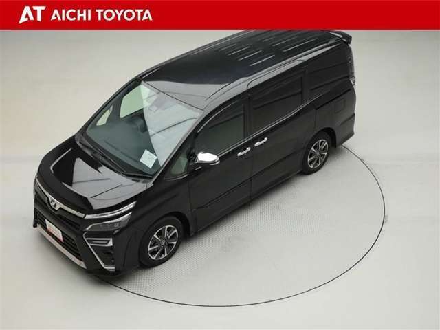 『TOYOTA認定中古車』は「まるごとクリーニング」で綺麗な内外装、「車両検査証」はプロによるチェック、買ってからも安心の「ロングラン保証」、3つの安心安全を標準装備したトヨタのブランドU-Carです