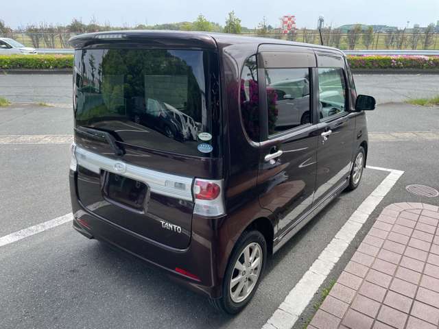親切・丁寧な専門メカニックスタッフが応対！・車検・点検整備・事故等の修理などアフターサービスも安心。お車のカスタマイズもPROSPEEDのサービススタッフまでご相談ください！