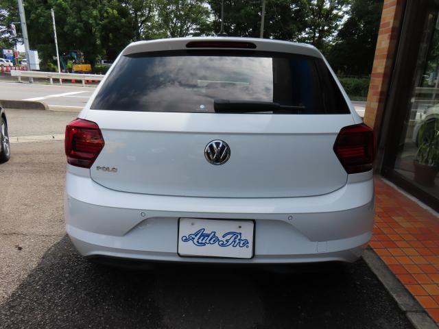 リアビューカメラ＆バックセンサー装備してますので車庫入れラクラク♪