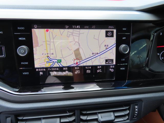 純正オプションのディスカバープロパッケージですからSDナビ装備♪TVやBluetoothオーディオ、CarPlayシステム等の最新デバイス装備♪