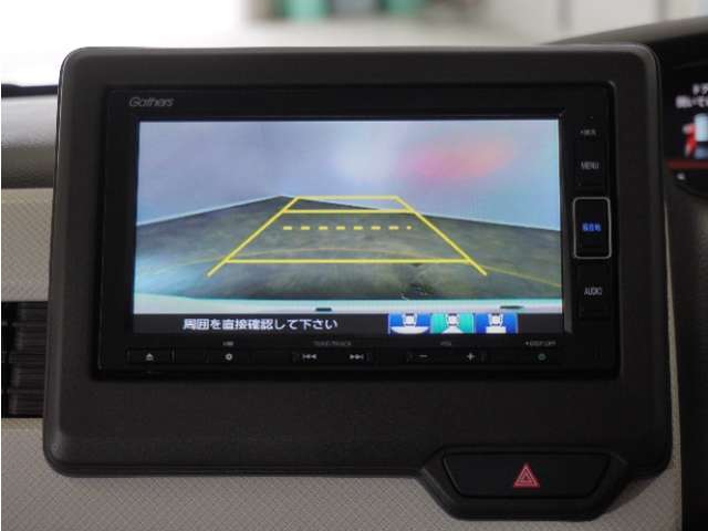 ◆バックカメラ◆リバースにするだけで映ります、後方の安全確認や、狭い駐車場での車庫入れ、雨の日や夜間など視界の悪い時に便利です！安全にバックする為には欠かせない装備です。